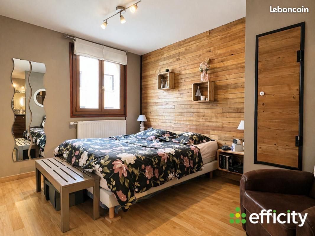 Appartement 5 pièces 130 m² · à Fraisses · 130 m² · 220 000 €