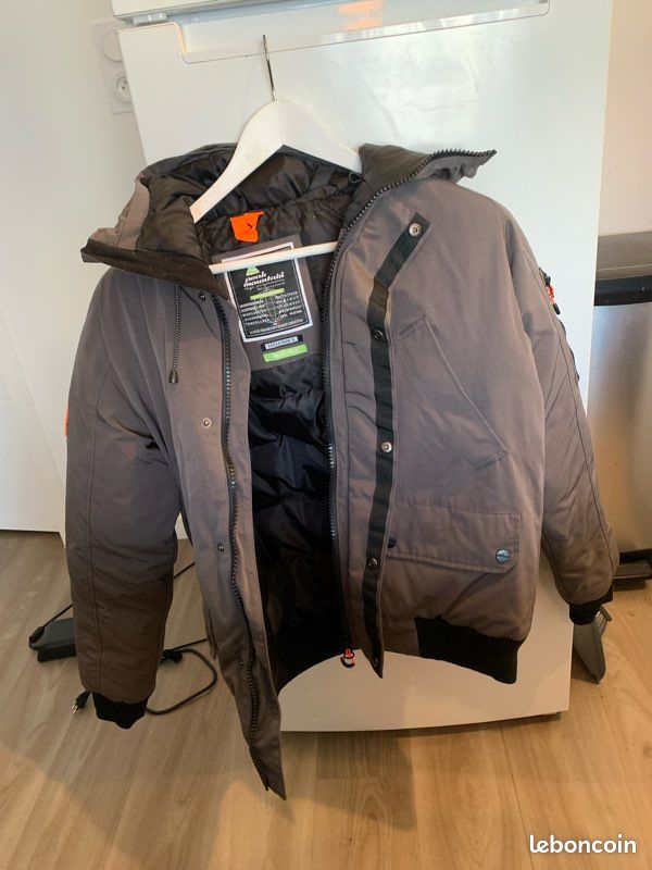 Veste d’hiver Peak Montain Naturel Neuve ( jamais utilisé) Duvet et Plumes Naturelles taille S (image 2)