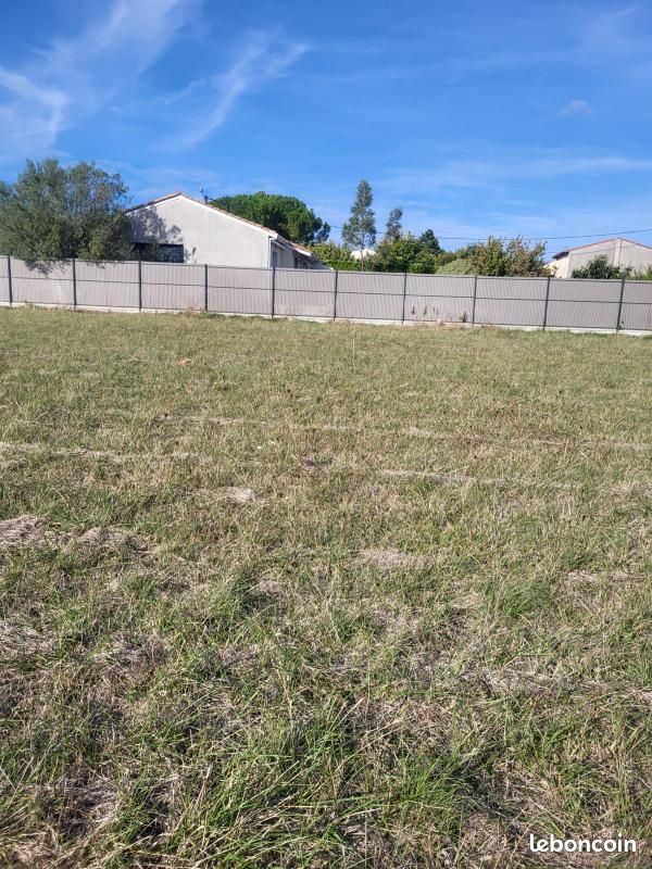 Terrain 513 m² · à Semussac · 74 500 €