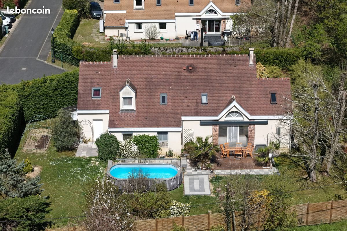 Maison 8 pièces 165 m² · à Forges-les-Bains · 165 m² · 485 000 €