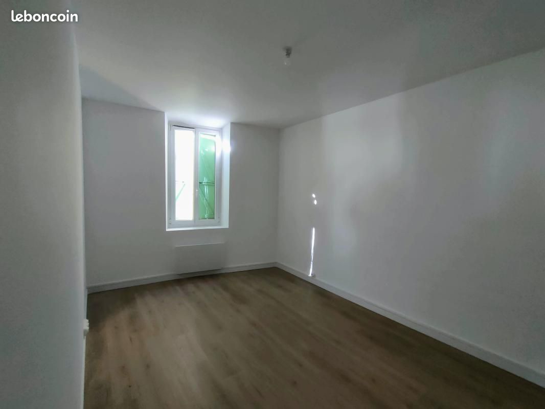 Appartement 3 pièces 71 m² · à Ginasservis · 71 m² · 800 €