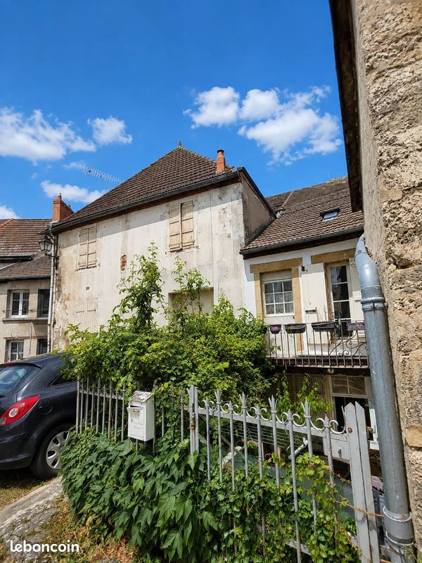Immeuble 5 pièces 119 m² · à Saint-Pourçain-sur-Sioule · 119 m² · 92 900 €