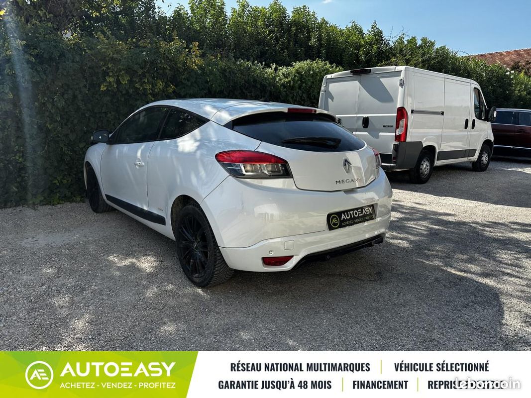 Renault Megane 3 Coupé 1.9 dCi 130ch FAP Monaco GP eco² Euro5 (image 3)