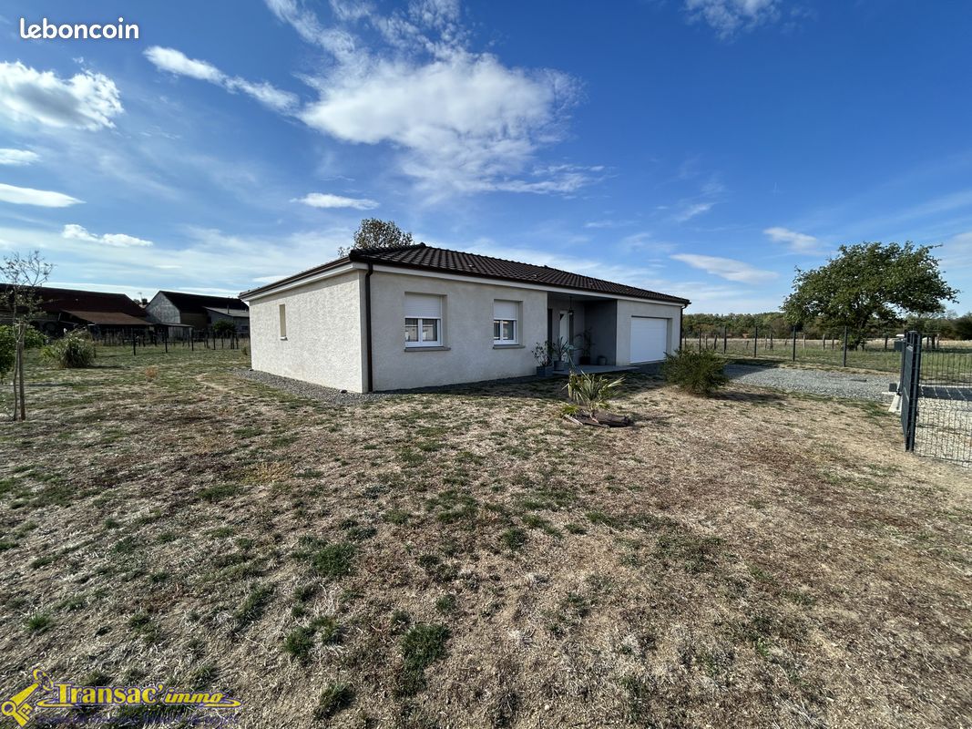 Maison 4 pièces 100 m² · à Saint-Priest-Bramefant · 100 m² · 278 000 €