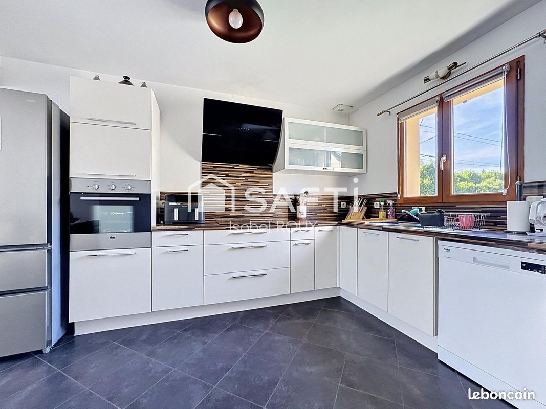 Maison 5 pièces 97 m² (image 8)