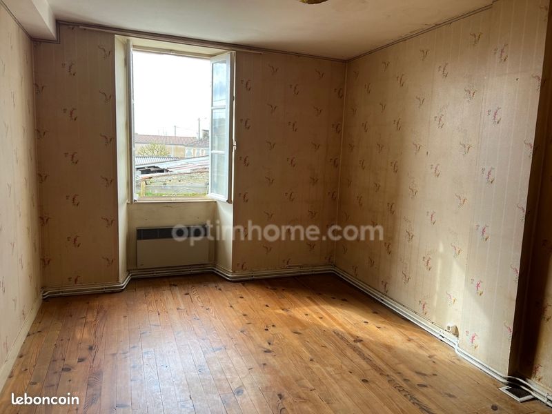 Maison de village 5 pièces 104 m² - Mesnac 16370 (image principale 3)