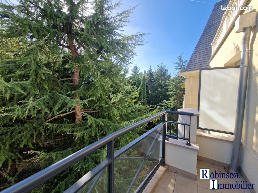 Appartement 4 pièces 100 m² · au Plessis-Robinson · 100 m² · 624 000 €