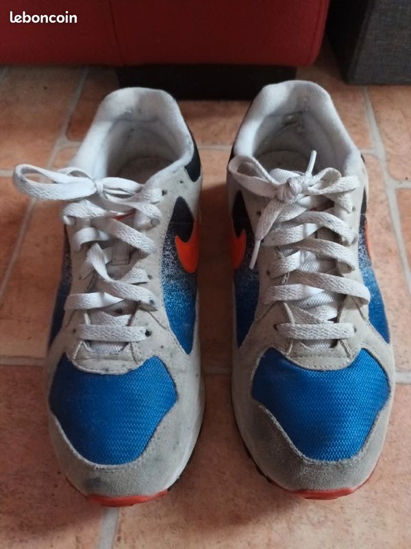 Basket Nike aire vintage taille 40 bonne état (image 4)