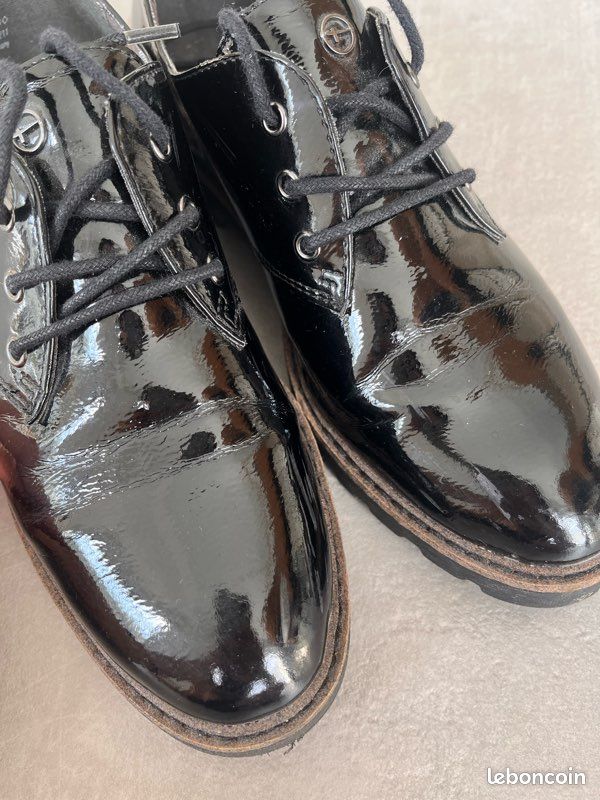 Chaussures à lacets Tamaris noires brillantes - Derby - 37 (image 8)