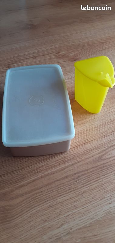 Bonbonnière/sucrier, plastique rose, transparent - Tupperware - Label