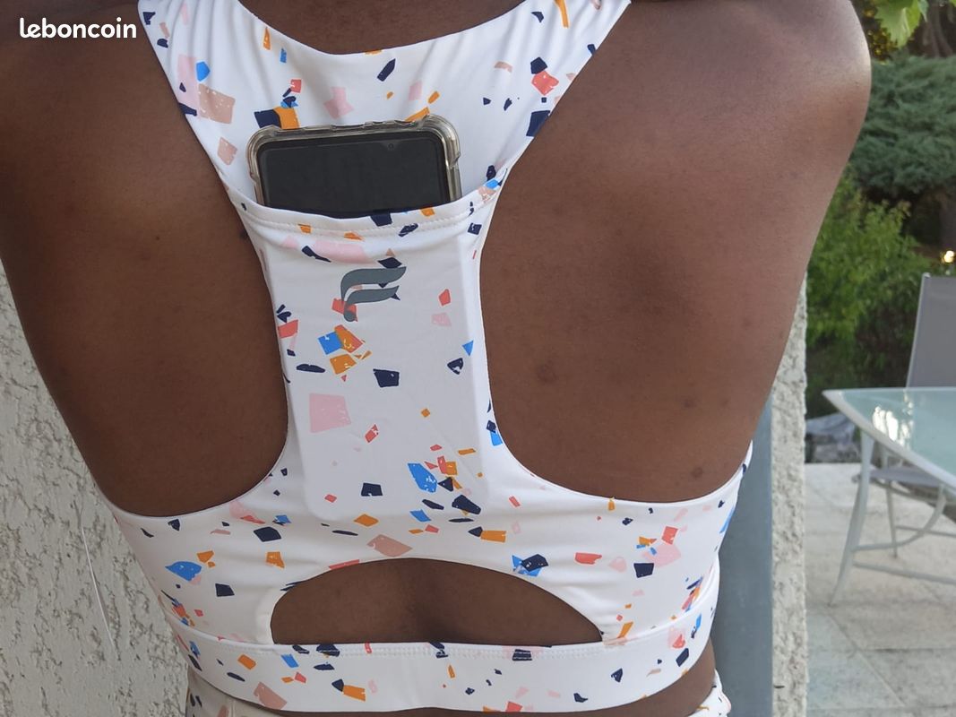 Soutien gorge porte Téléphone Brassière. FABLETICS (image 1)