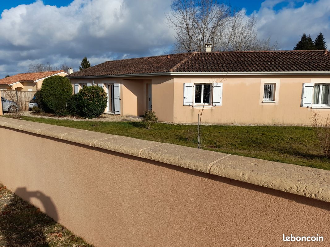 Maison 6 pièces 130 m² · à Sanilhac · 130 m² · 260 000 €