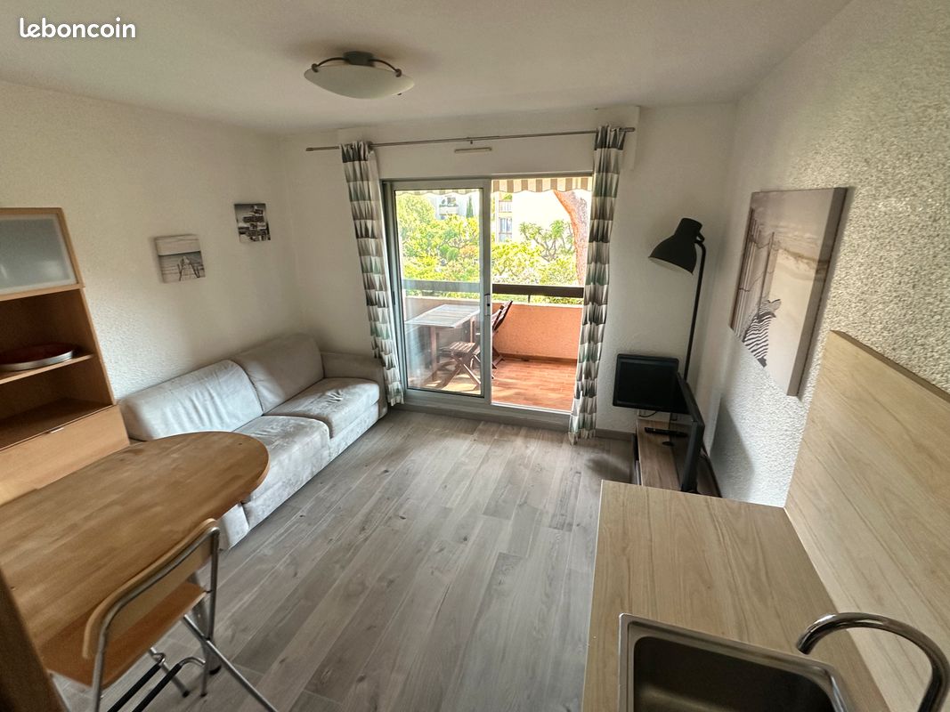 Appartement 2 pièces 23 m² · à Sanary-sur-Mer · 23 m² · 660 €/mois