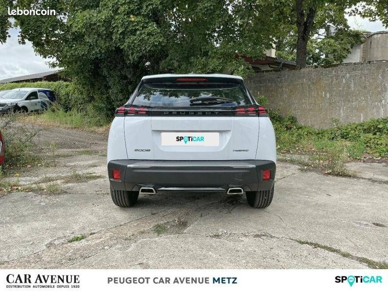 PEUGEOT 2008 Hybrid 145 e-DCS6 Style (image 21)