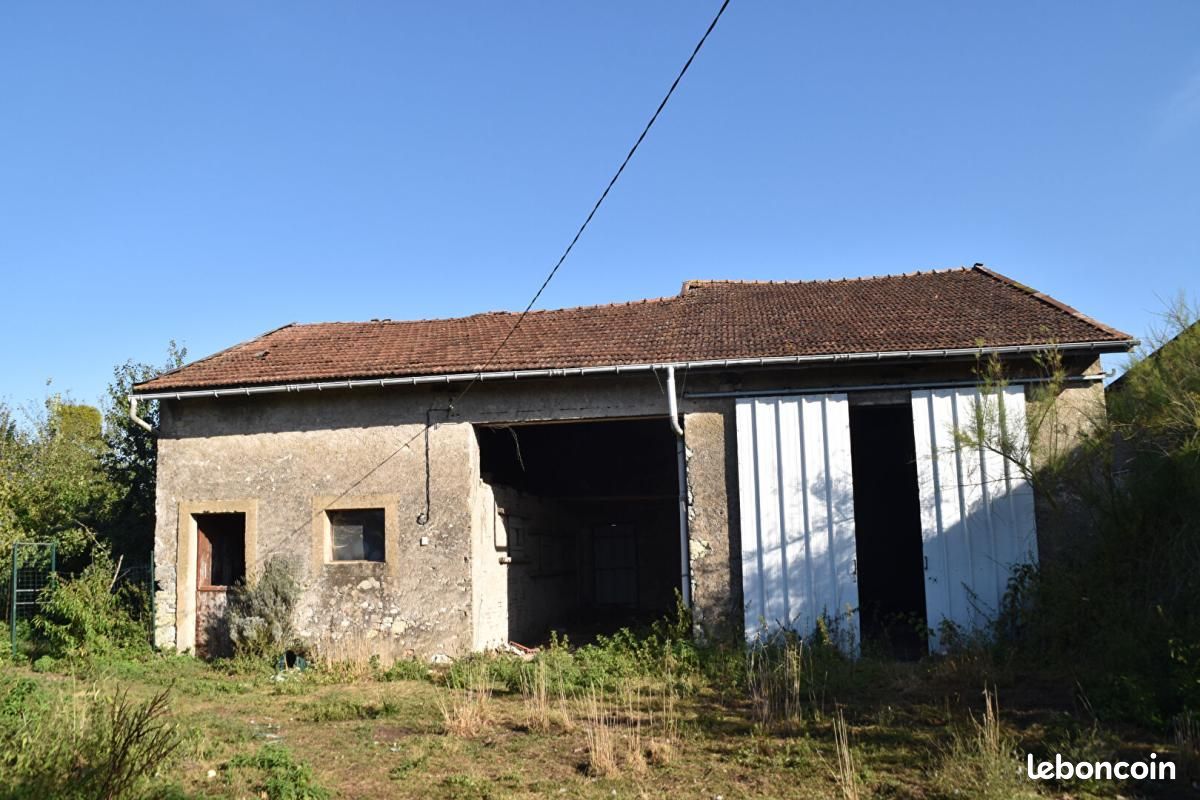 Maison 2 pièces 150 m² · à Cheppy · 150 m² · 29 000 €