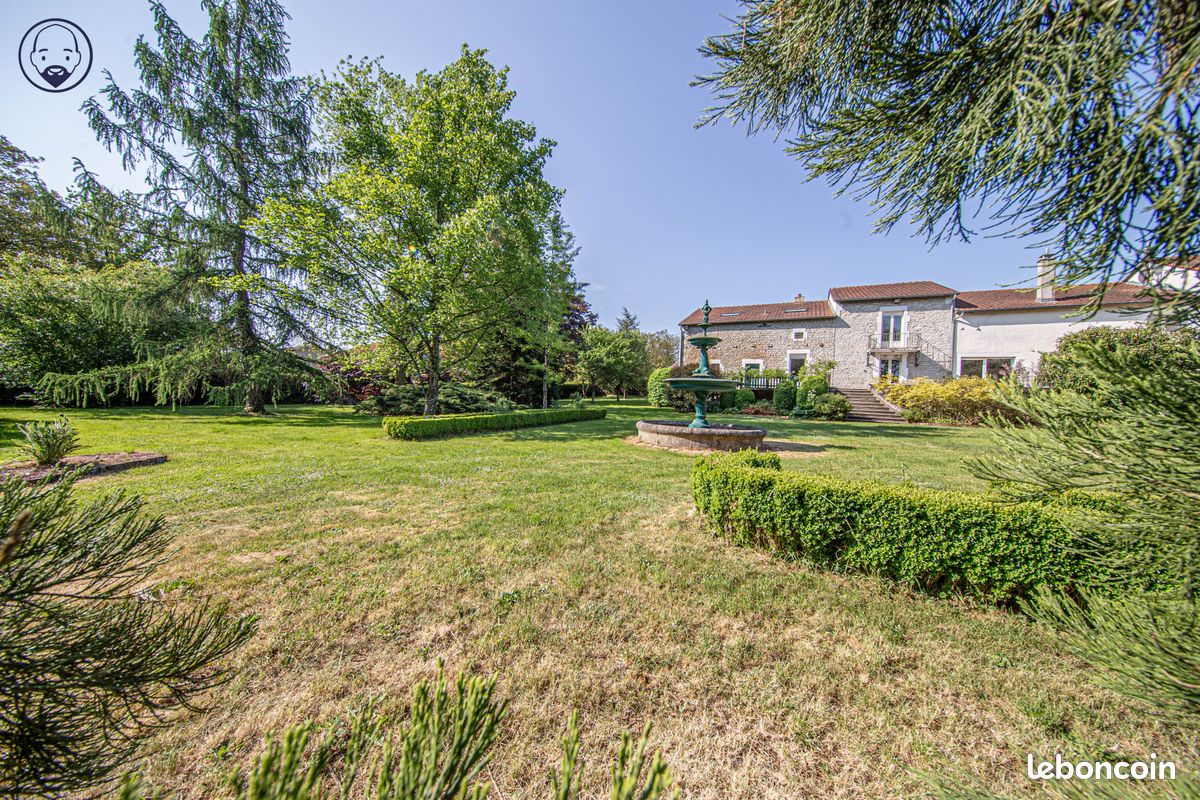 Propriété 10 pièces 314 m² (image 3)