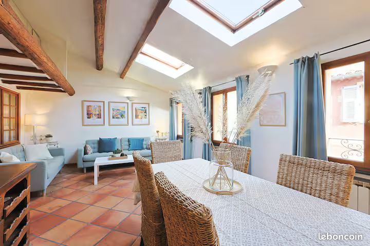 Appartement 4 pièces 72 m² · à Nice · 72 m² · 2 450 €/mois