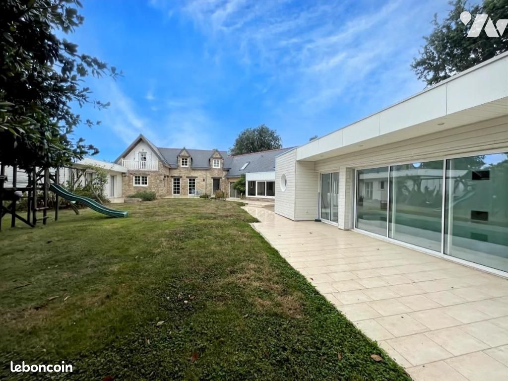 Maison 8 pièces 250 m² · à Fouesnant · 250 m² · 1 050 000 €