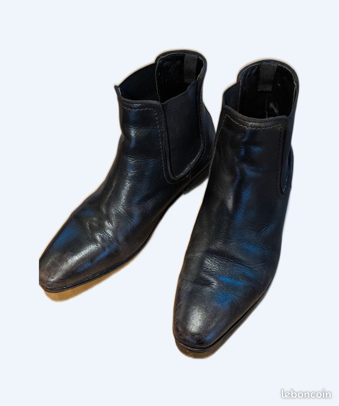 Boots (image 1)
