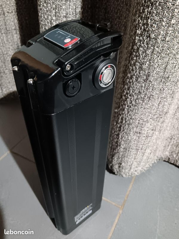 Batterie pour vélo Moma Ebike 20 et 26 (image 1)