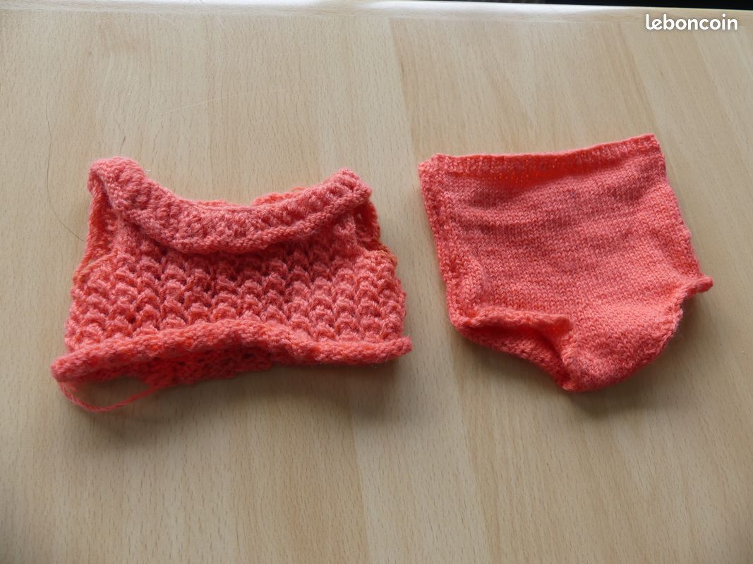 Vêtements de poupées crochetés en laine (image 3)