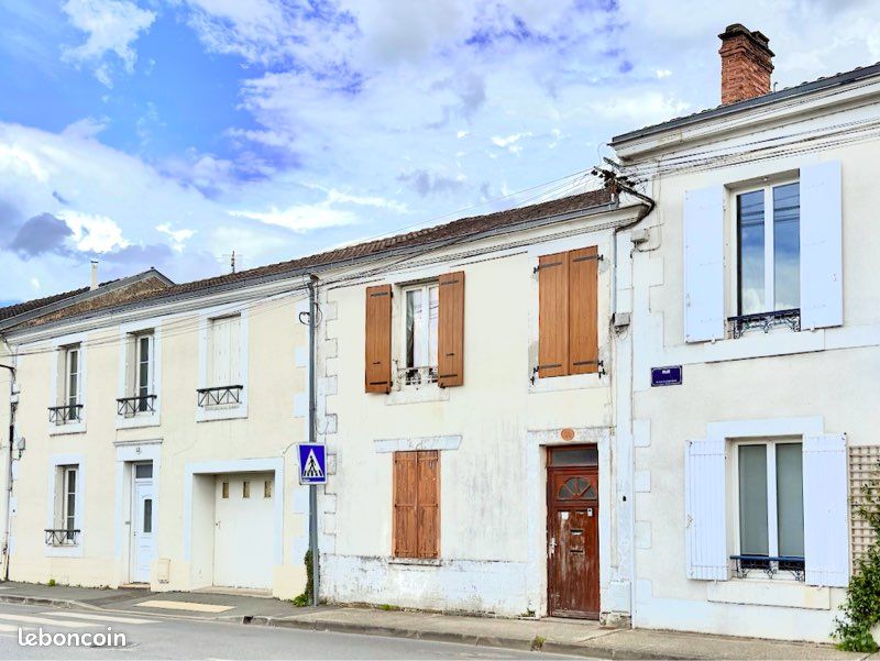 Immeuble 10 pièces 140 m² · à Périgueux · 140 m² · 185 000 €