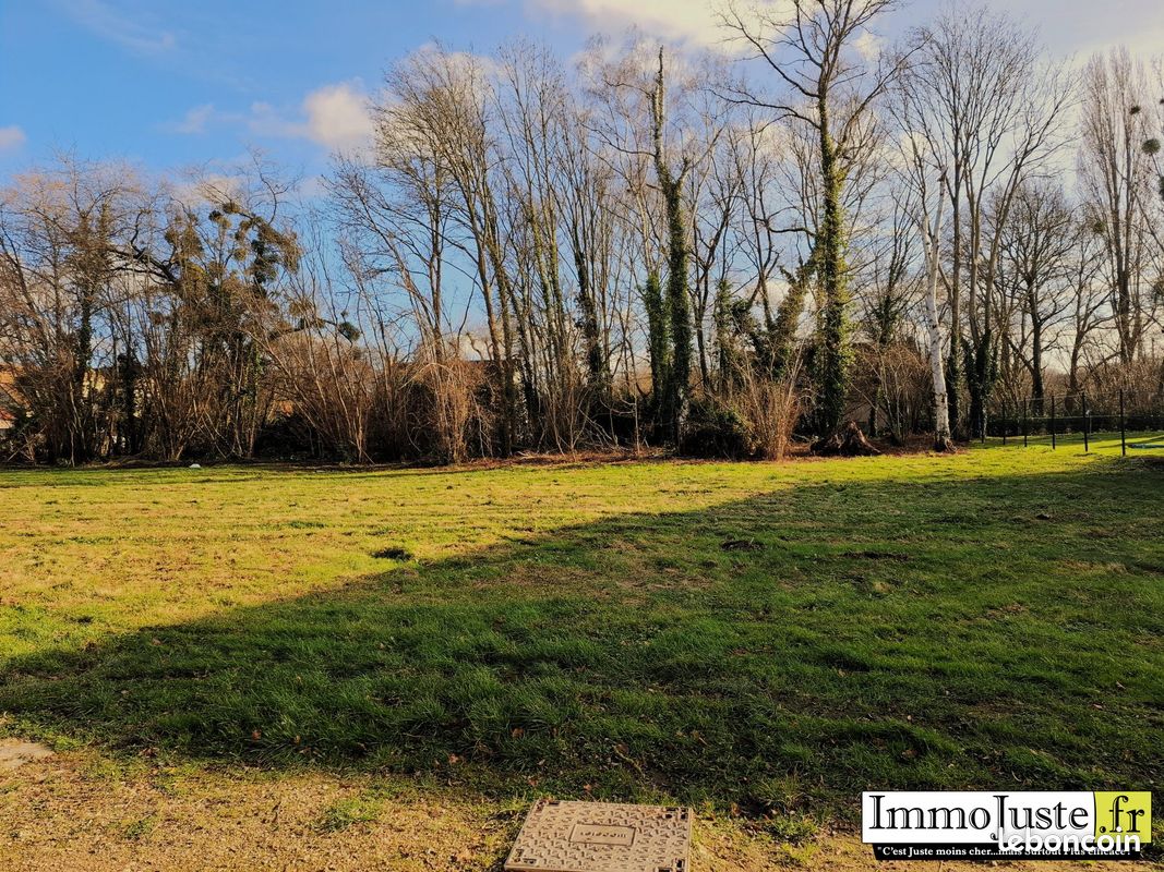 Terrain 1124 m² · à La Boissière-École · 1 124 m² · 121 000 €