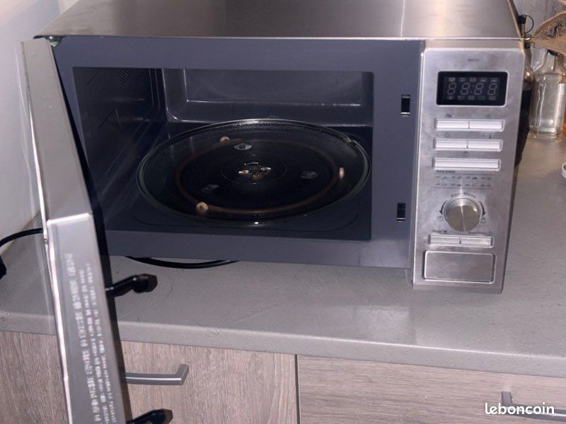 Micro-onde Hitachi MDE 25 (image 4)
