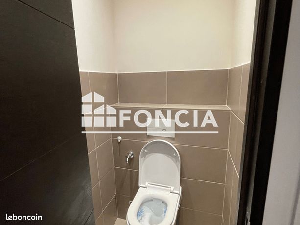 https://img.leboncoin.fr/api/v1/lbcpb1/images/a6/8d/62/a68d62019a05ea97202536ae25d79f6f2cd192ee.jpg?rule=ad-image