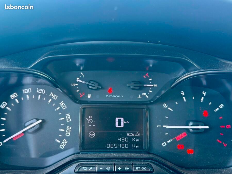 Citroën C3 III 83CV S&SFEEL BUSINESS 65446 kms (image 27)
