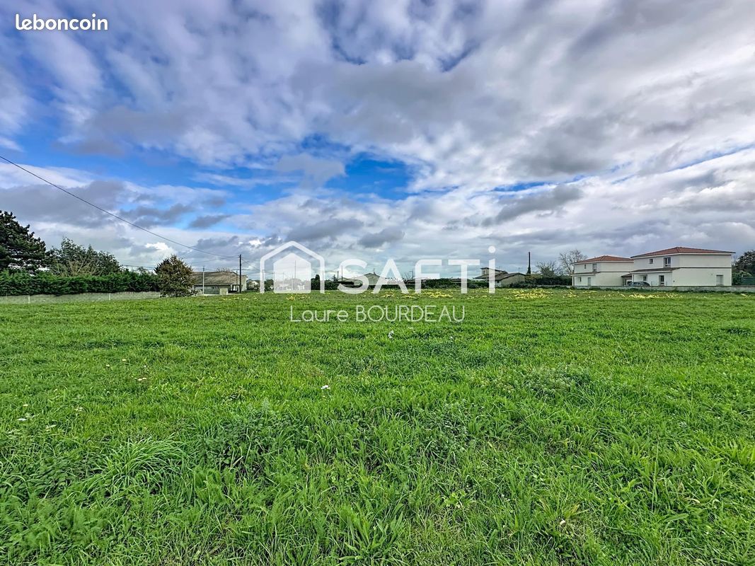 Terrain 924 m² · à Vacquiers · 924 m² · 99 000 €