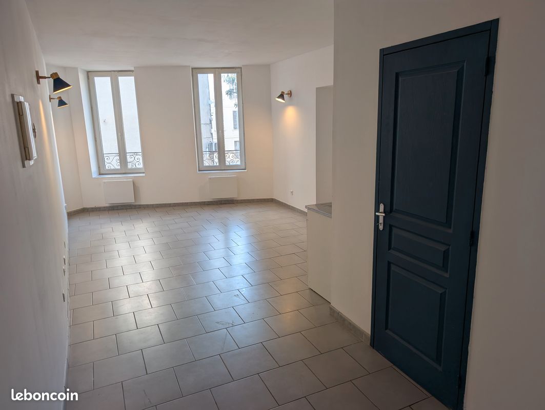 Appartement 2 pièces 32 m² · à Carpentras · 31,7 m² · 450 €/mois