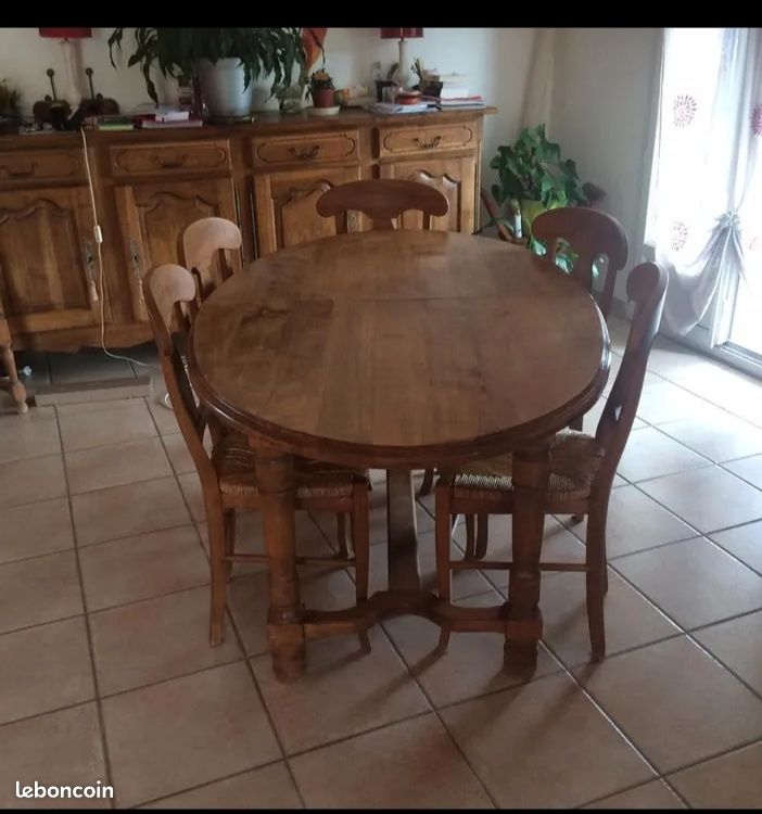 Table de salla a mangé (image 1)