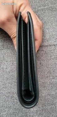 💳 PAIEMENT X4 : Portefeuille Lacoste en cuir noir - Très bon Etat (image 6)