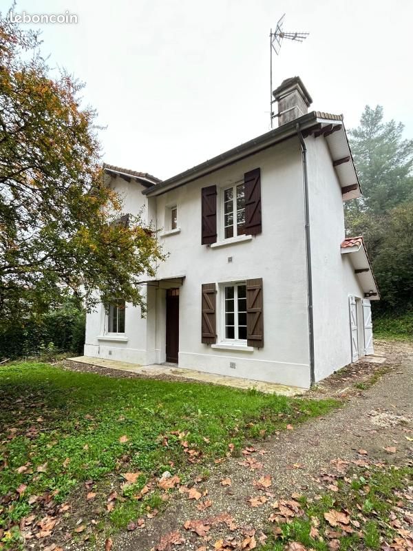 Maison 3 pièces 119 m² · à Aire-sur-l'Adour · 119 m² · 737 €/mois