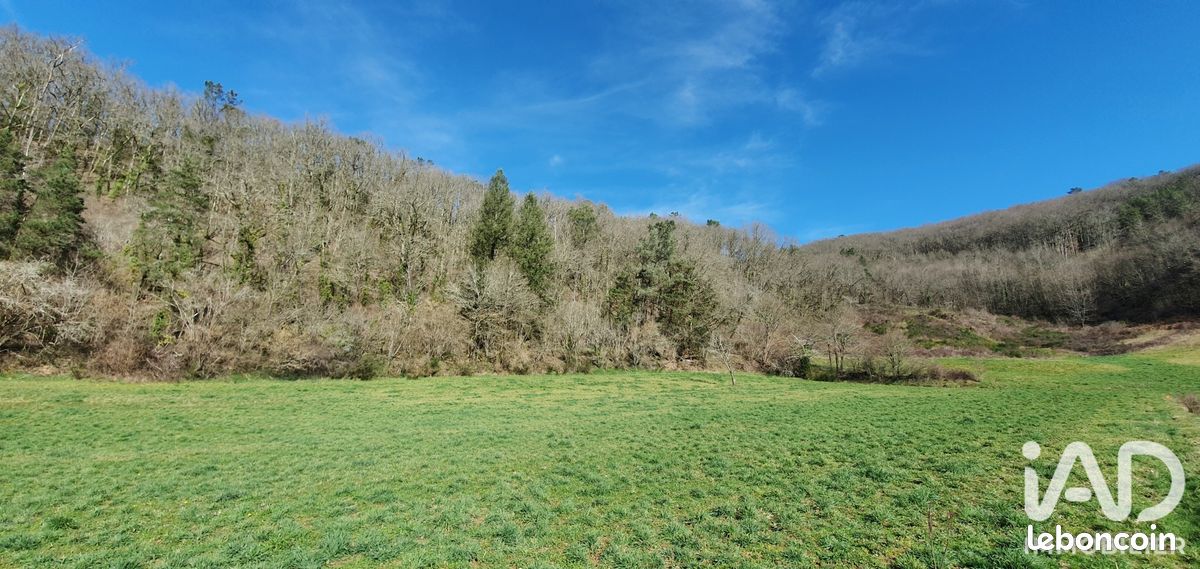 Terrain 6109 m² · à Monceaux-sur-Dordogne · 6 109 m² · 39 000 €