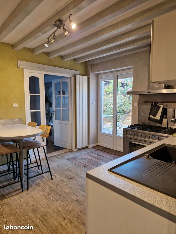 Maison 6 pièces 169 m² · à Lamarche-sur-Saône · 169 m² · 249 000 €