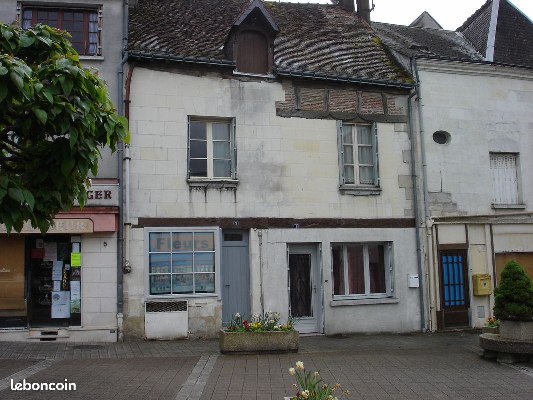 Maison 3 pièces 82 m² · à Ligueil · 82 m² · 49 000 €