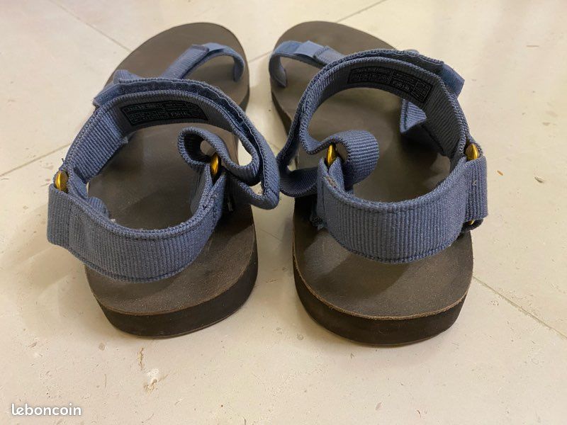 Sandales pour hommes, marque TEVA. Nouveau (image 4)