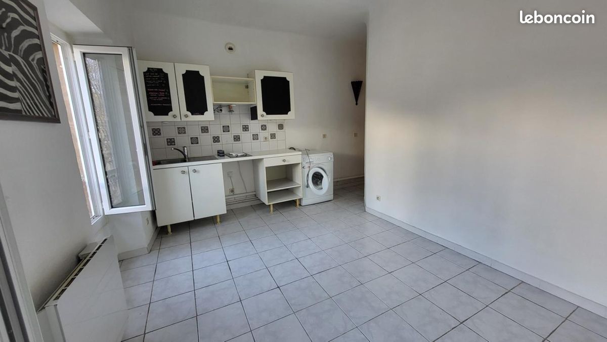 Appartement 1 pièce 25 m² · à Salon-de-Provence · 25 m² · 550 €/mois