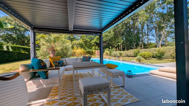 Belle maison landaise avec piscine chauffée, jardin paysagé et finitions soignées — Sainte-Foy (40)