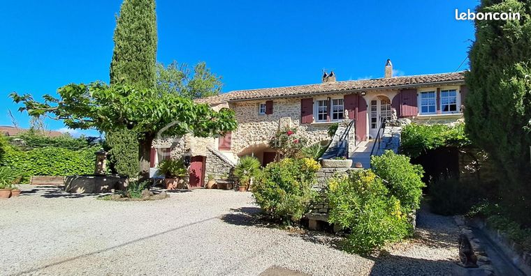Maison 8 pièces 156 m²