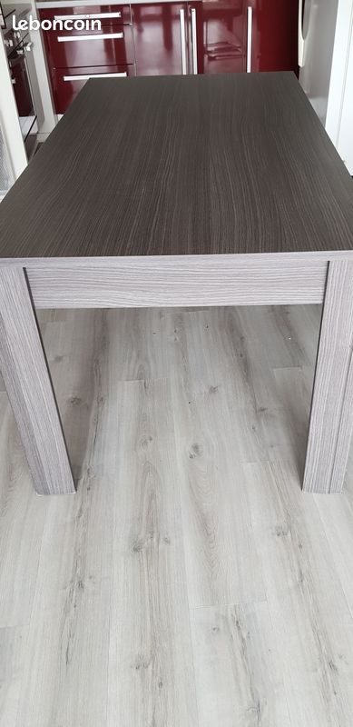 Table rectangulaire (image 2)