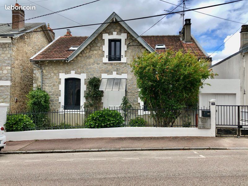 Maison 5 pièces 110 m² · à Limoges · 110 m² · 1 300 €/mois