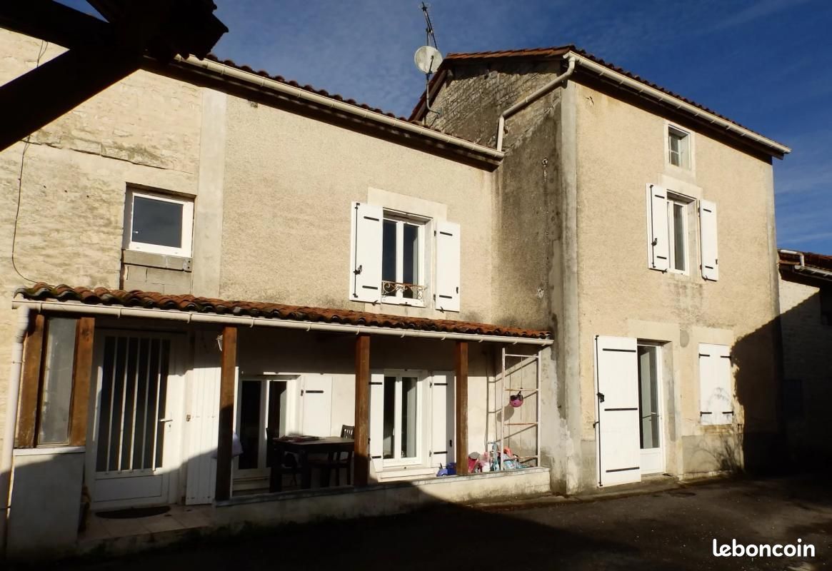 Maison 136 m² Aigre - Aigre 16140 (image principale 11)