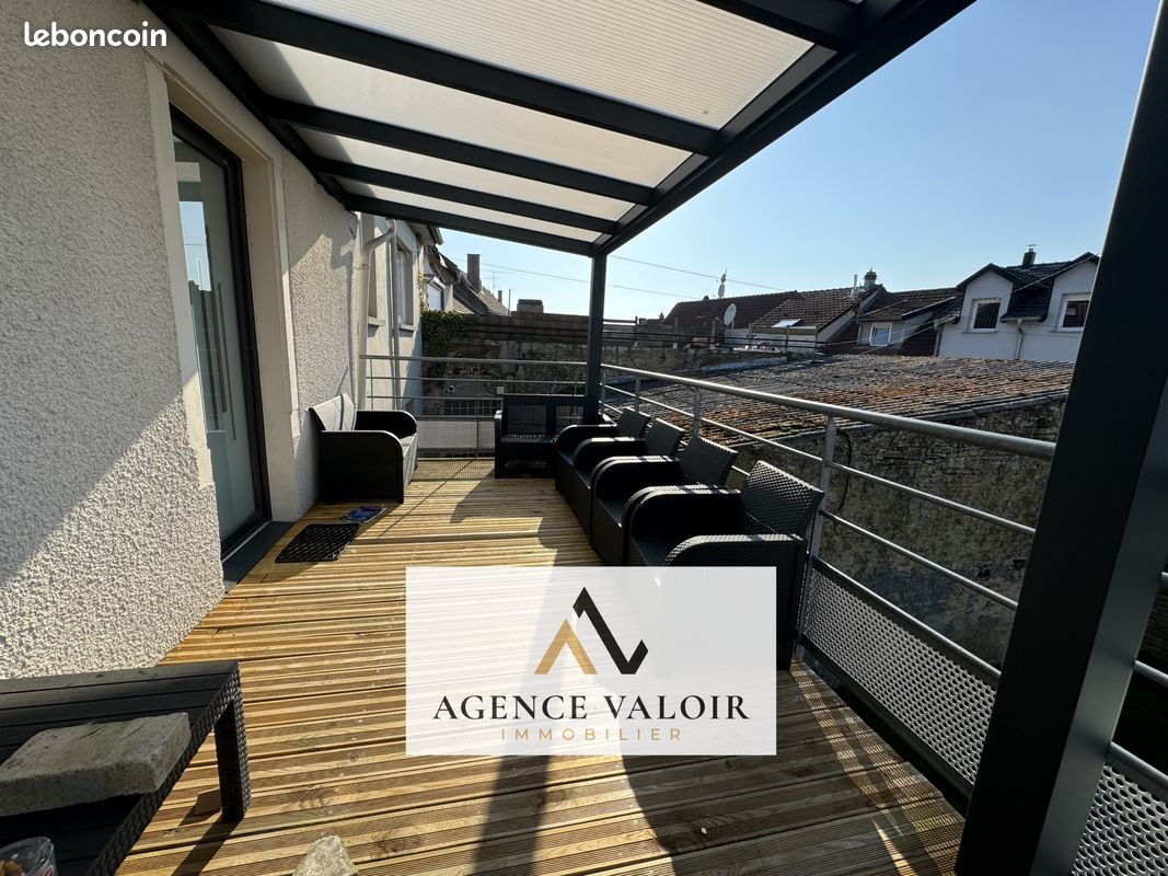 Immeuble 6 pièces 156 m² (image 1)