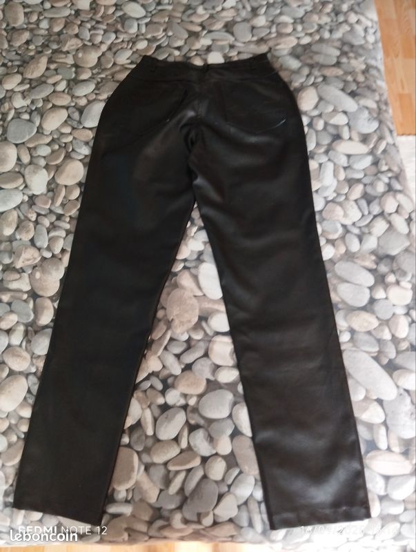 Pantalon noir (image 2)
