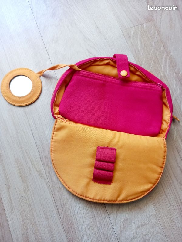 Petit trousse à maquillage (image 3)
