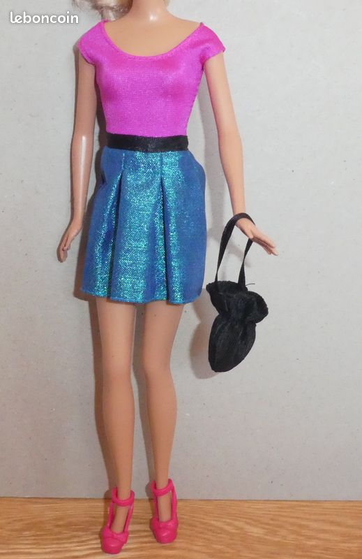 Barbie Mattel Avec Robe De Soirée, Chaussures, Bague Et Collier - Occasion