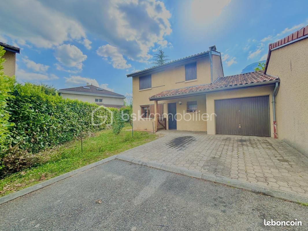 Maison 5 pièces 106 m² · à Crolles · 106 m² · 425 000 €